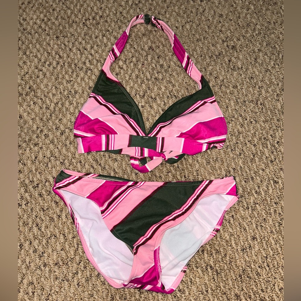 flattering 2000s swimsuit
